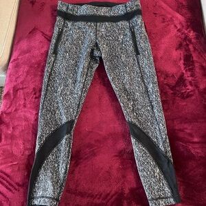 Lululemon like new leggings